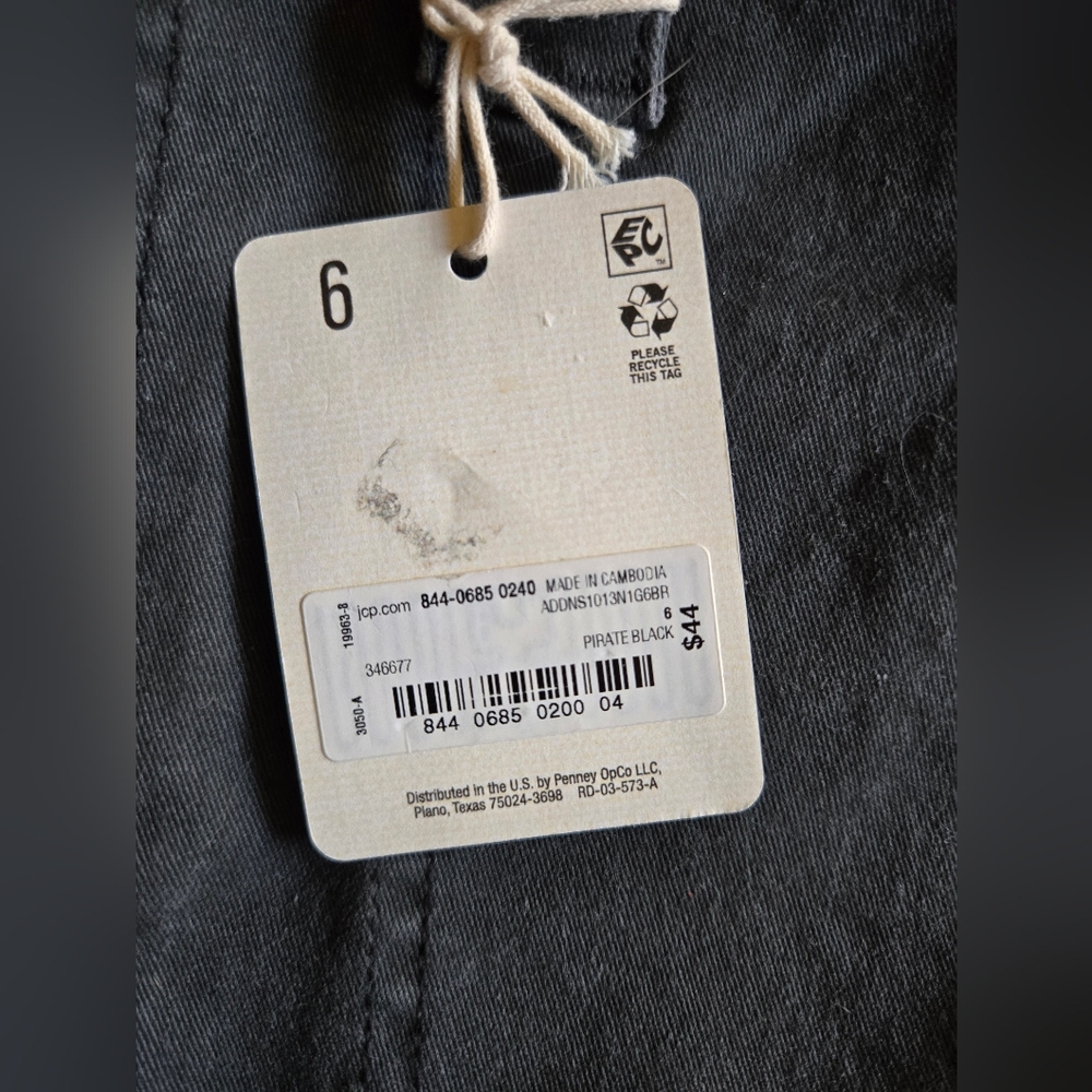 ✨ New With Tags | a.n.a. Gray Cargo Skirt | Size 6 ✨ - Picture 2 of 8